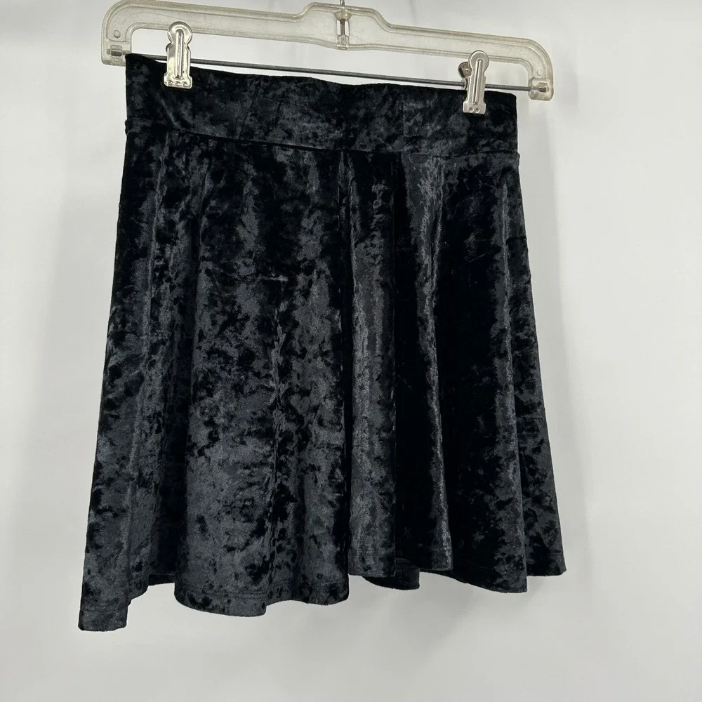 Womens Whimsigoth‎ Black Crushed Velvet Mini Skirt Sz L Goth Flare Emo Alt Indie